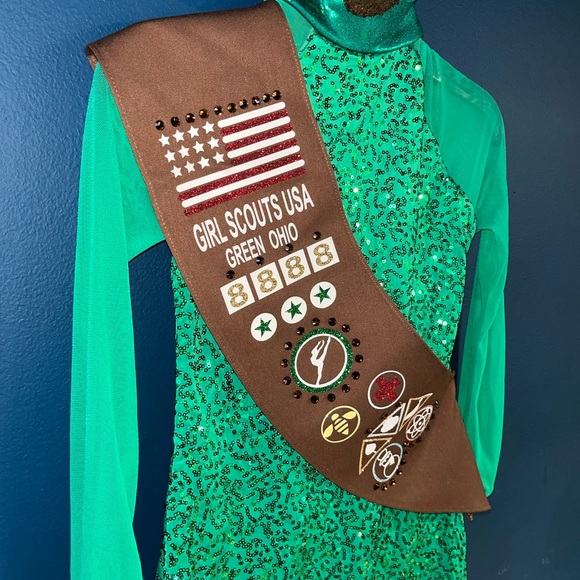 Girls Glam and Dress Up + Bundle - Picture 3 of 9